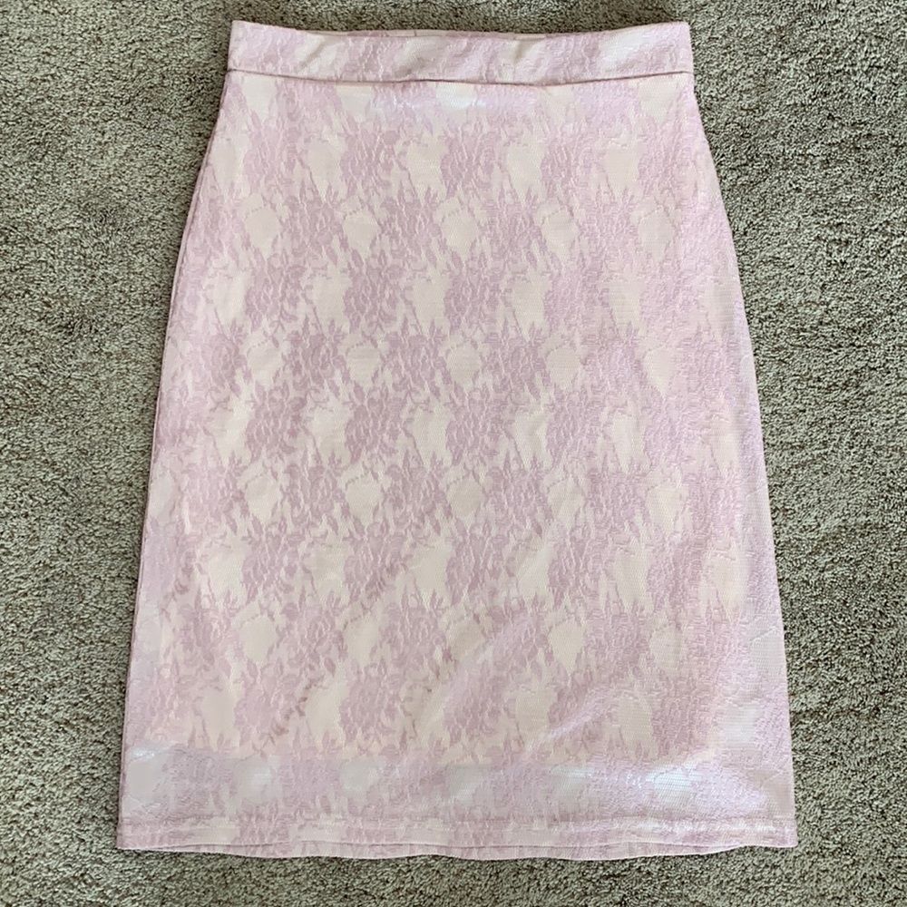 Lace pencil midi skirt